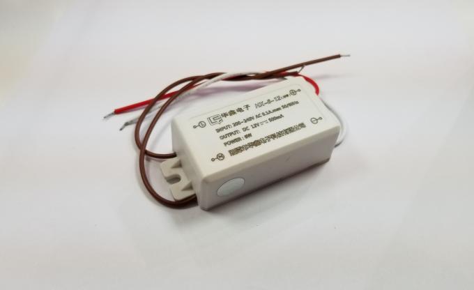 CER Plastikunterkunftled Stromversorgung Fahrer-12V 6W 0.5A Constant Voltage LED 0